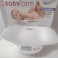 Bilancia pesa bambini Bodyform della Swiss Program