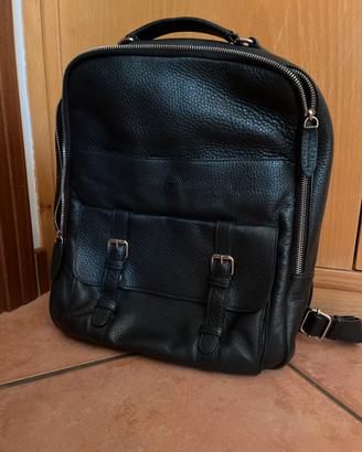 Zaino uomo in pelle colore nero marca montini