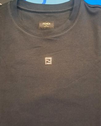 tshirt fendi over size 100 euro 