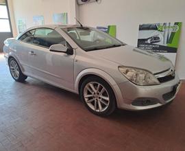 OPEL Astra TwinTop 1.9 16V CDTI 150CV Cosmo