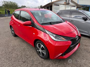 Toyota Aygo 1.0 VVT-i 69 CV 5 porte x-cool