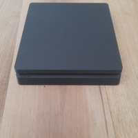 Ps4 slim 1TB 3 giochi