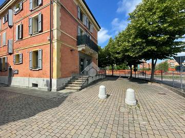 NEGOZIO A MODENA