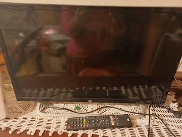 Tv smart ok 24 + tv sat humax combo 9000