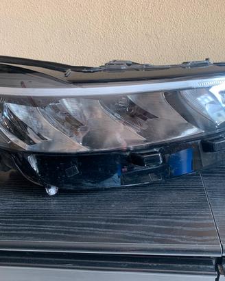Faro  Ford  Kuga 2025