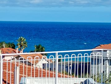 Ceriale privato vende alloggio