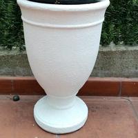 vaso colore bianco da giardino 