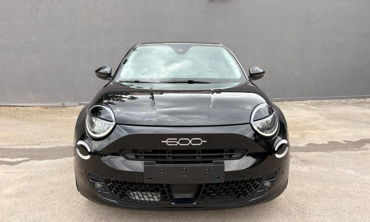 Fiat 600 Hybrid 100 CV DCT MHEV La Prima Automatic