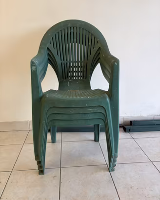 Sedie e tavolo
