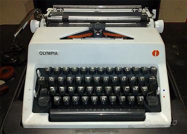 MACCHINA DA SCRIVERE OLYMPIA