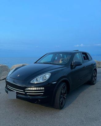 Porsche Cayenne Platinum Edition 2014 3.0Diesel