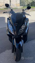 Scooter kymco