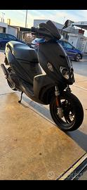 Scooter Phantom F12