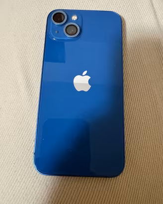 iPhone 13 con scatola originale 220€