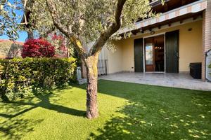 Manerba d/g bilocale con giardino