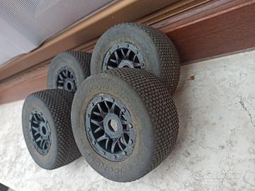 Gomme ruote automodelli 1/8 -1/10