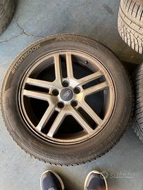N.4  Cerchi in lega e gomme da neve  215/55 R16
