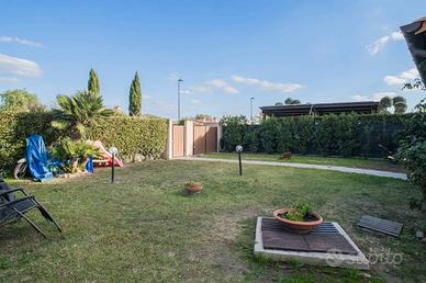 Villa di 200 m² con 5 locali a Fiumicino