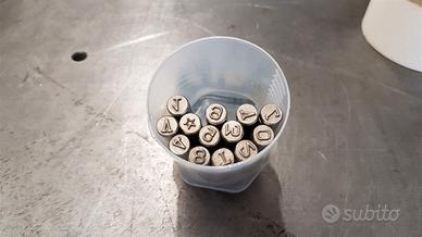 punzoni vespa V 30 33