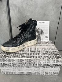 Scarpe premiata