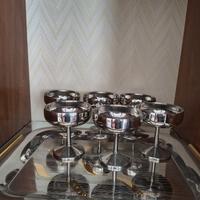 Set di bicchieri con porta bicchieri