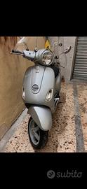 Vespa 150 LX