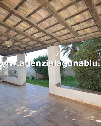 Meravigliosa villa con vista mare