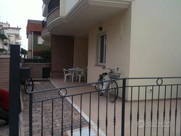 Grazioso bilocale 50 m dal mare accesso indipend