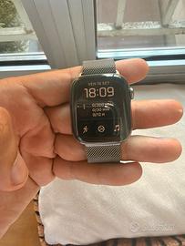 Apple Watch 10 42mm Titanio Cellular