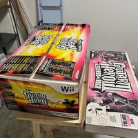 Guitar Hero Wii – SET con Chitarra + Batteria