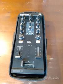 Traktor Kontrol Z1 DJ Mixer + Kontrol X1