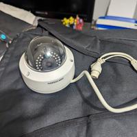 Telecamera dome hikvision ds-2cd2132f-i