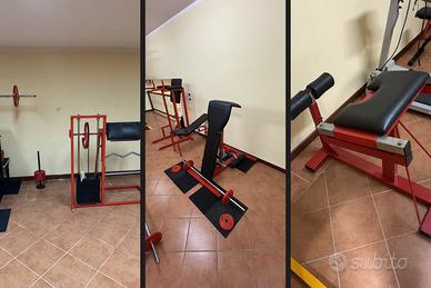Macchine bicipiti, tricipiti e addominali
