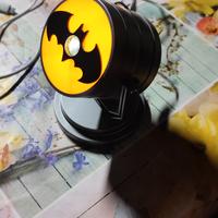 Lampada Batman proietta il logo