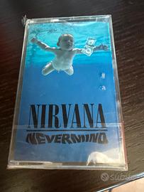 Musicassetta Nirvana Nevermind sigillata