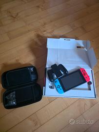 Nintendo Switch V1 completa + scatola, dock, Joy-C