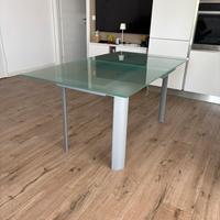 Tavolo allungabile in vetro e Acciaio - 160/200 cm
