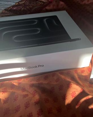 Mac Book Pro mai usato
