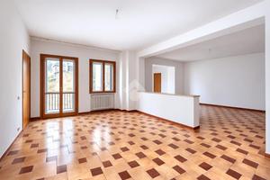 4 LOCALI A SAN GIOVANNI ROTONDO