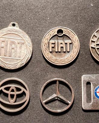 8 gettoni e medaglie Automotive di metallo