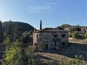casale-in-pietra-con-annesso-e-giardino