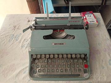 macchina da scrivere 
