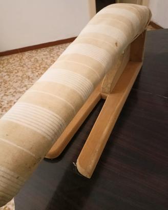 asse per stirare le maniche delle camicie 