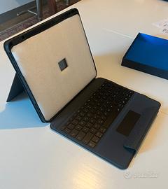 Cover con tastiera Ipad air 13”