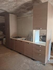 Cucina limeare 3,30x2,40