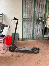 Monopattino Elettrico Xiaomi MI 1S Scooter