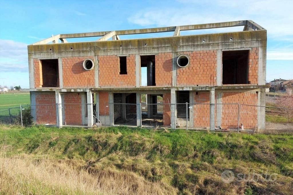 Immobile in asta di 806 m² a Forlì - Vista 5