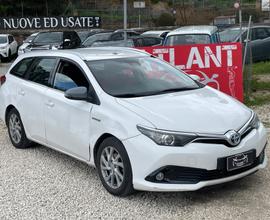 Toyota Auris 1.8 Hybrid Lounge
