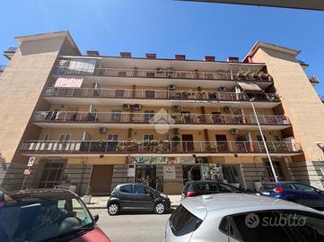3 LOCALI A CASALNUOVO DI NAPOLI