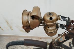 Antica lampada ad Acetilene